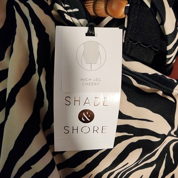 Shade & Shore Double Strap Plunge One Piece Swimsuit XS Black Animal Print Zebra - Picture 6 of 8